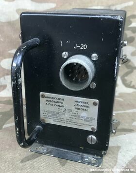 B-7A Amplificatore Integrativo a due canali B-7A Completo di valvole Accessori per apparati radio Militari