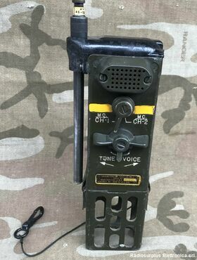 AN/PRT-4 Transmitter Set Radio  AN/PRT-4  Trasmettitore di Emergenza portatile della guerra del Vietnam Apparati radio