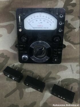 METRIX mod. 301 METRIX mod. 301  Prova transistor completo di adattatori  HA-382 - HA 418 - HA 389 Accessori per apparati radio Militari