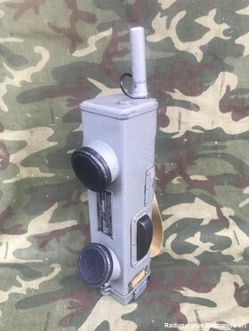 BC-721-B BC-721-B U.S. Navy  Ricetrasmettitore simile al BC-611  Utilizzato per unità US. NAVY della seconda guerra mondiale. Apparati radio