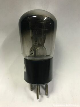 A 441 Valvola  A 441  Tetrodo RADIOFOTO Valvole