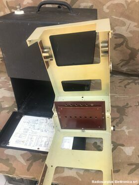 BC-221-Q  Frequenzimetro eterodina da 125 Khz a 20.000 Khz Accessori per apparati radio Militari