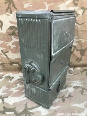 WS NO.48 WIRELESS SET NO.48 MARK I  Ricetrasmettitore spalleggiabile del 1942 WW2  Freq. 6 - 9 Mhz in AM e CW Apparati radio
