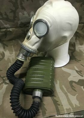 F-204 MASCHERA ANTIGAS  mod. F-204  U.R.S.S. Militaria