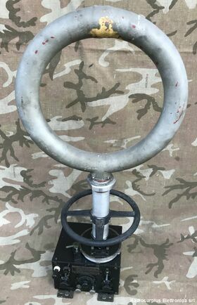 CQC-50061 CQC-50061  Radiogoniometro Aeronautico, completo di antenna loop Accessori per apparati radio Militari