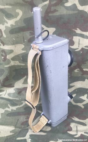 BC-721-B BC-721-B U.S. Navy  Ricetrasmettitore simile al BC-611  Utilizzato per unità US. NAVY della seconda guerra mondiale. Apparati radio